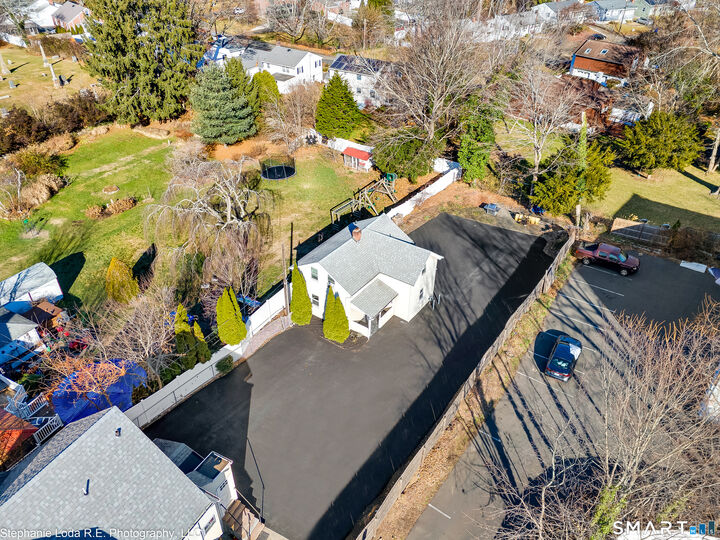 Property Photo:  31 Monroe Street 4  CT 06405 