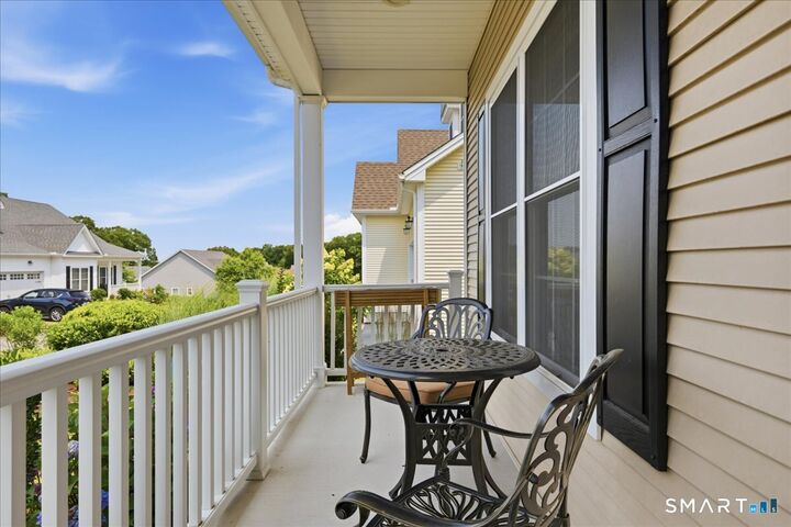 Property Photo:  14 Essex Glen Drive 7  CT 06426 