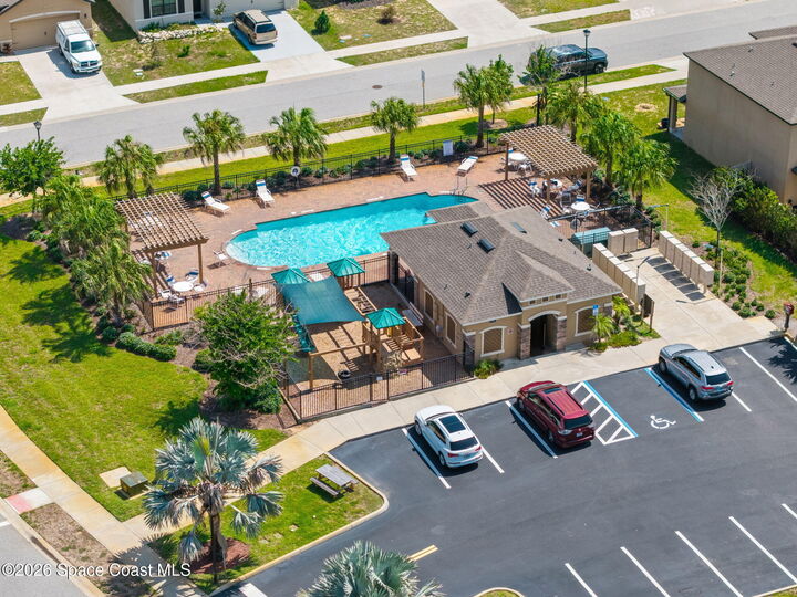 Property Photo:  6811 Snapping Turtle Trail  FL 32927 