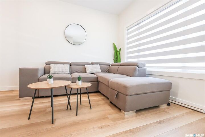Property Photo:  1521 Richardson Road  SK S7M 0W9 