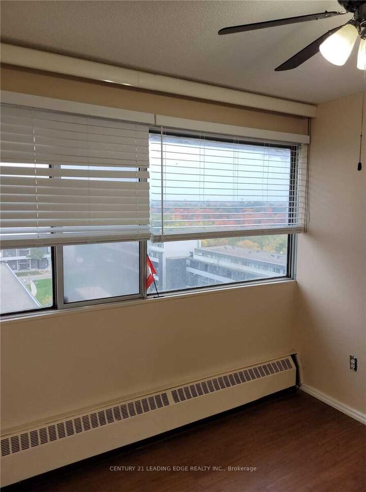 Property Photo:  10 Sunny Glenway 1110  ON M3C 2Z3 