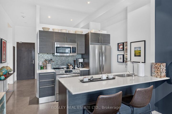 Property Photo: 625 Queen Street E 505 ON M4M 1G7