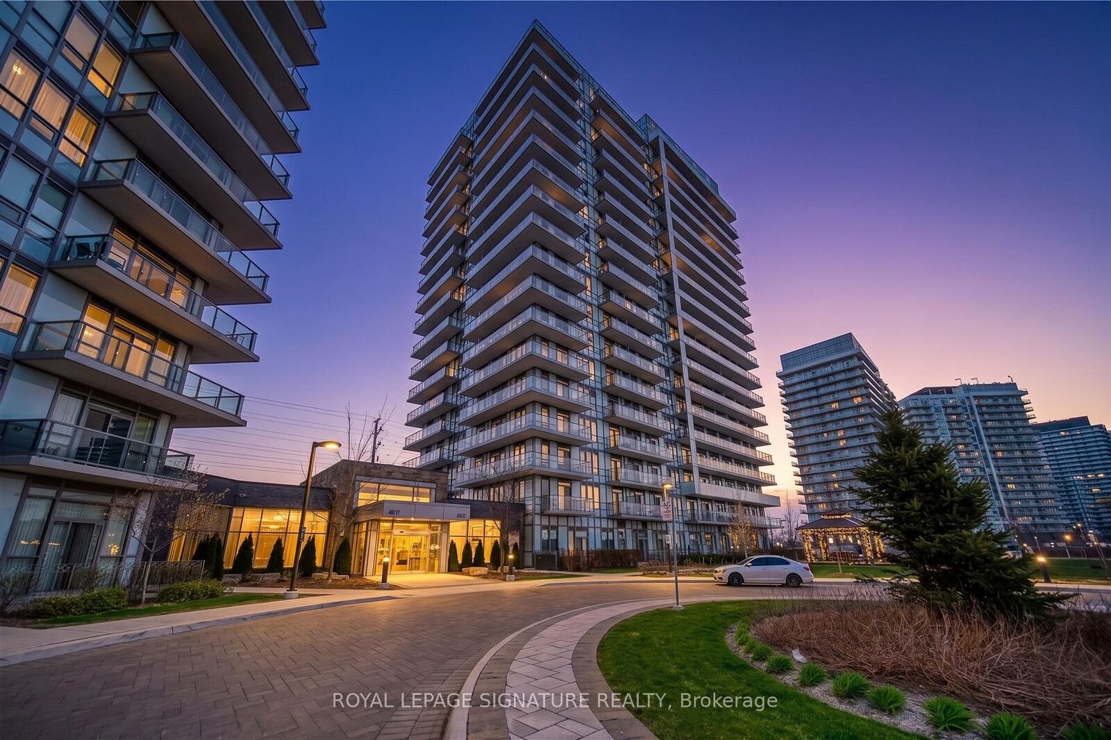 Property Photo: 4655 Glen Erin Drive 1003 ON L5M 0Z1
