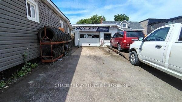 Property Photo:  225 Concession Street  ON K7K 2B6 