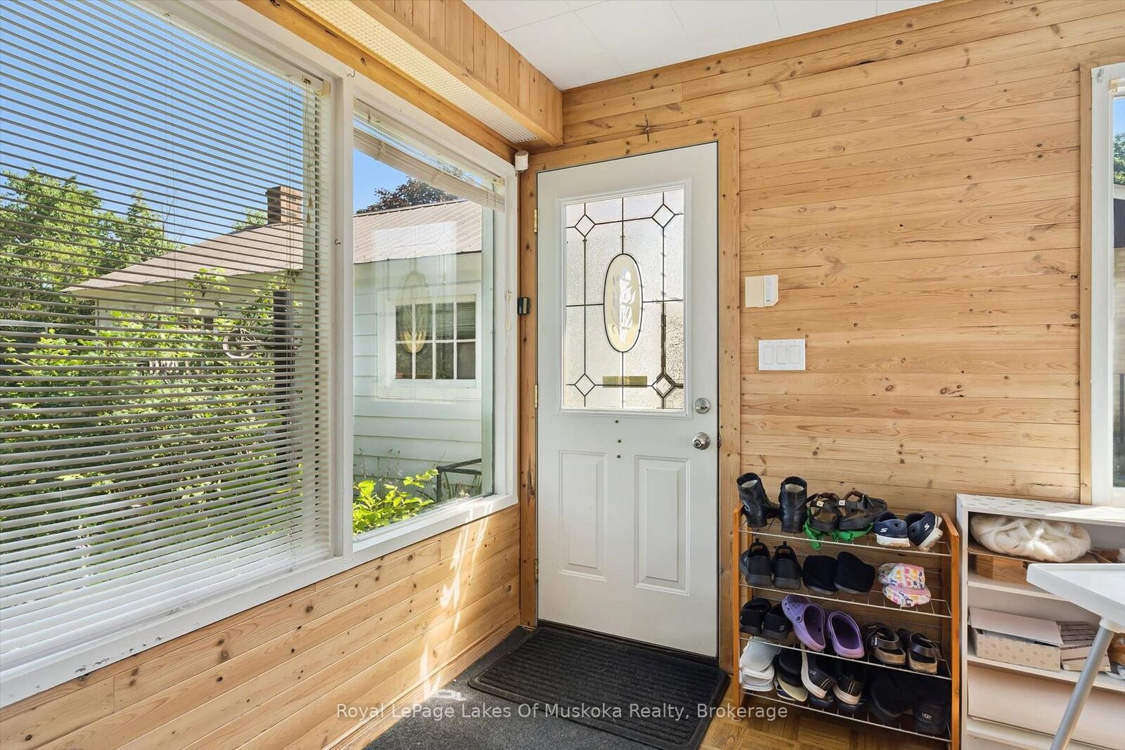 Property Photo:  190 Winewood Avenue W  ON P1P 1E6 