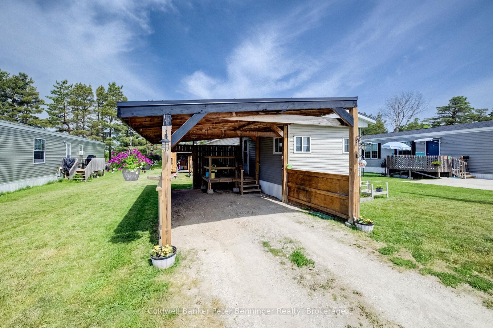 Property Photo: 33 Dove Road ON N0G 2V0