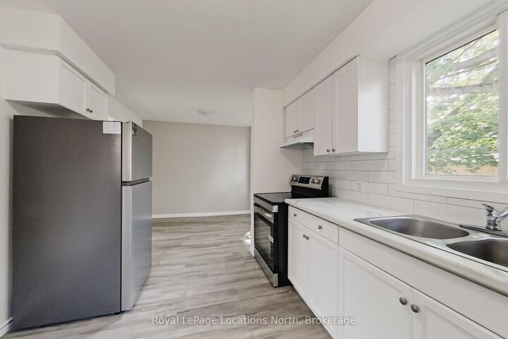 Property Photo:  71 Gibbard Crescent  ON L9Y 2B9 