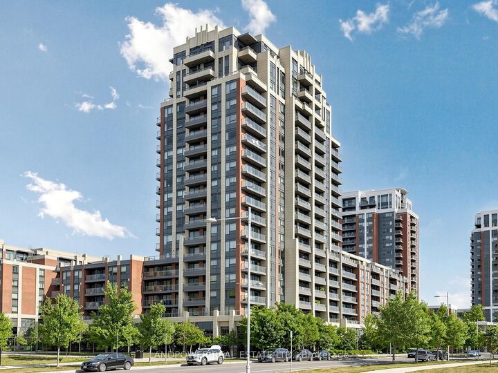 18 Uptown Drive 120 — photo 1