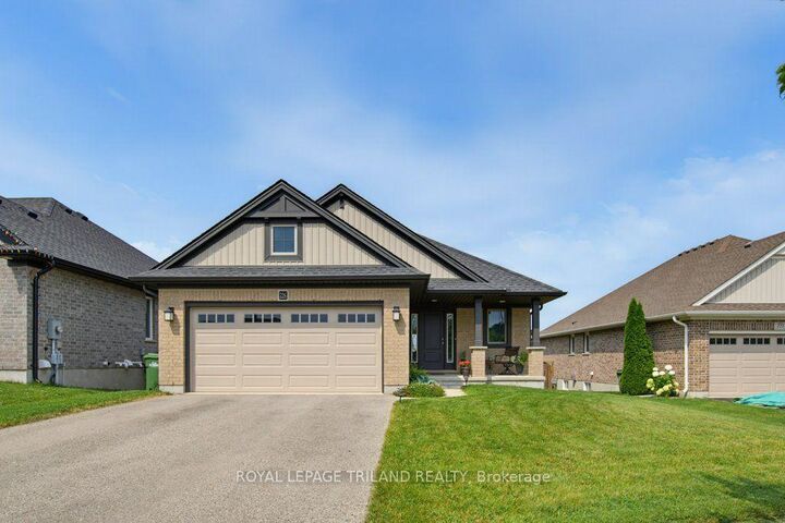 226 Peach Tree Boulevard — photo 1