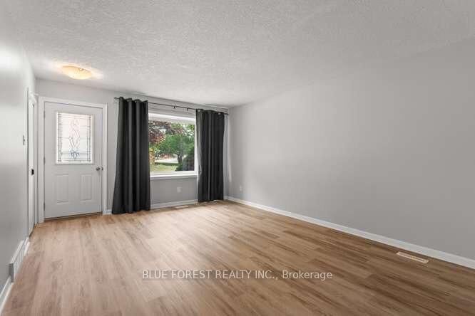 Property Photo: 27 Villeneuve Crescent ON N5V 1M7