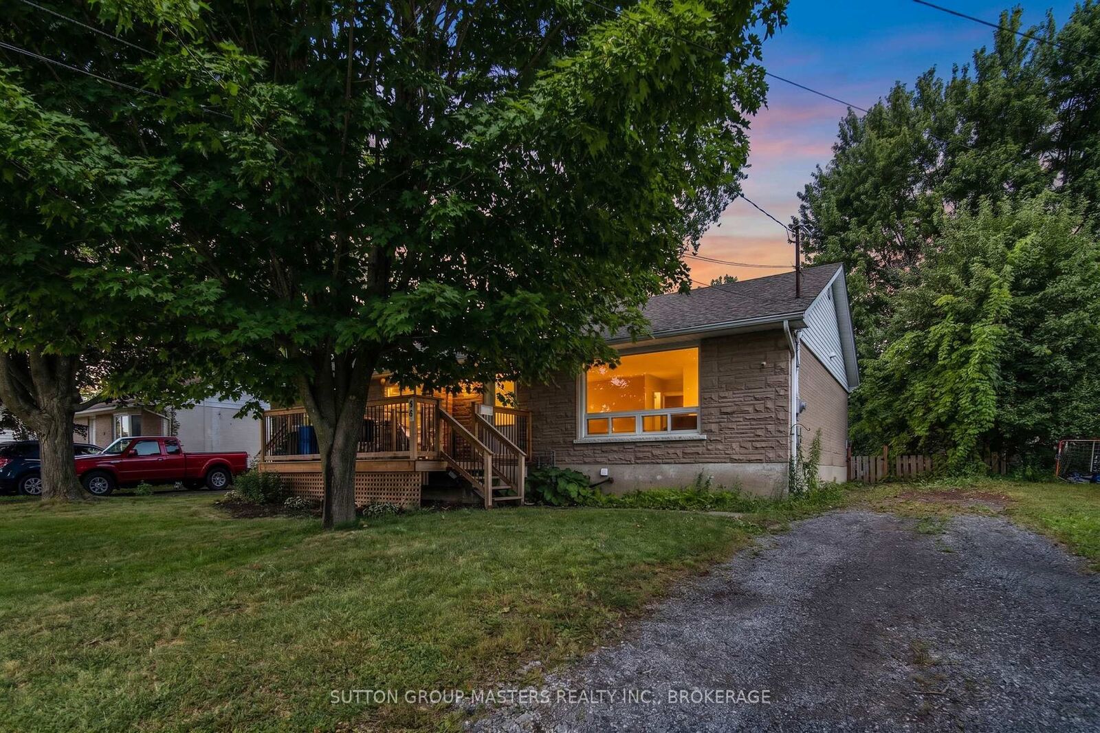 Property Photo: 46 Morden Crescent ON K7N 1K2