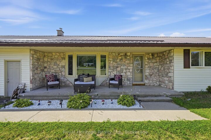 Property Photo: 967 Frankford-Stirling Road ON K0K 2C0