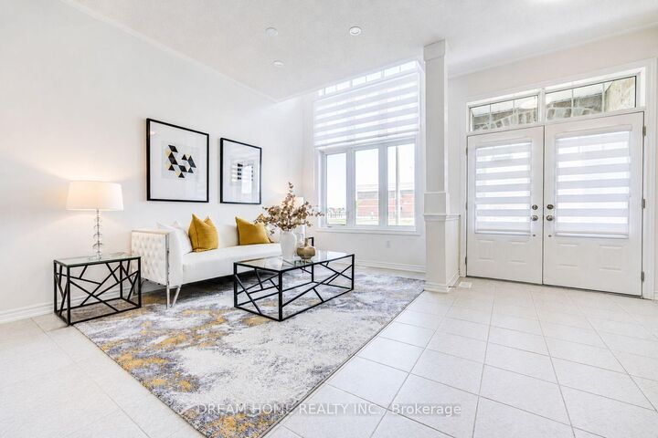 Property Photo: 7 Charles White Court ON L9N 0T7