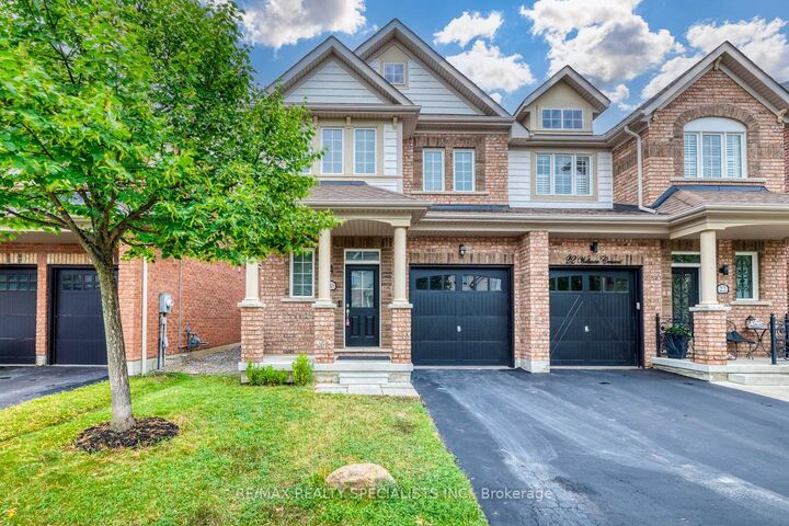 Property Photo:  20 Wellman Crescent  ON L7C 3W5 