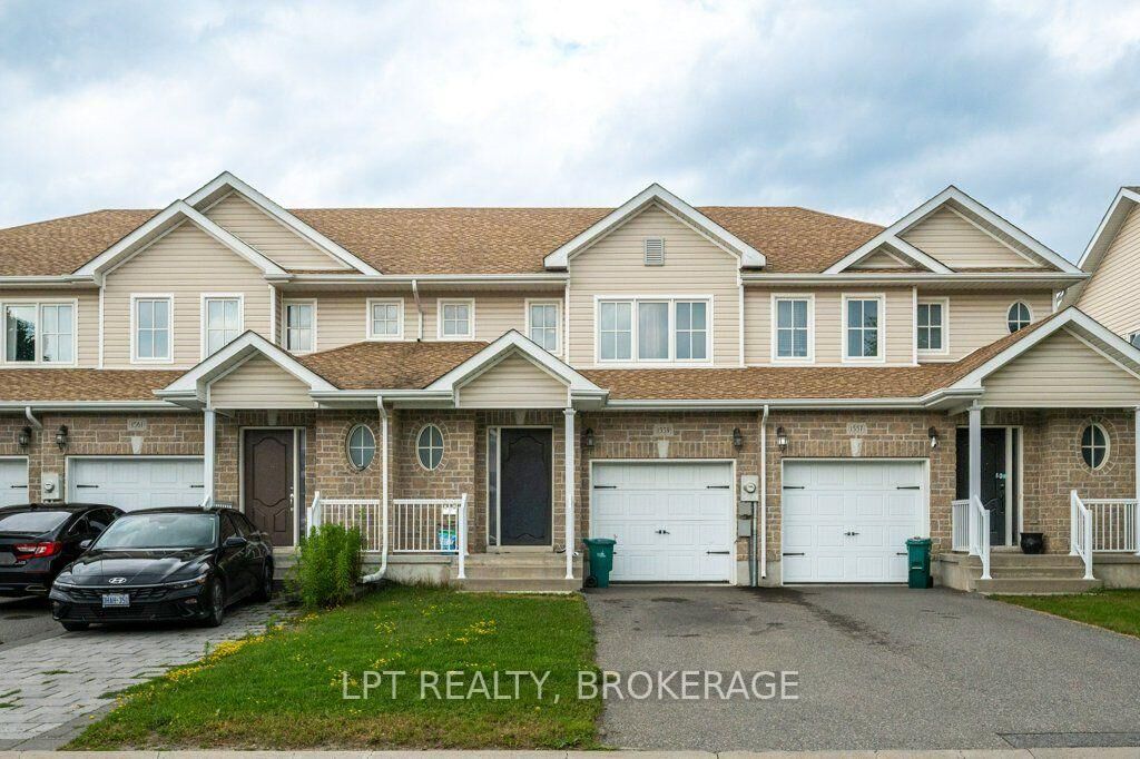 Property Photo: 1559 Crimson Crescent ON K7P 0H4