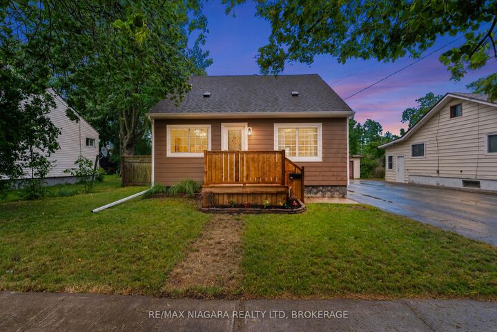 Property Photo: 3 Osborne Street ON L2A 3X8