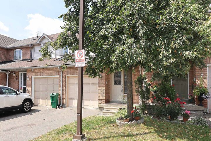 Property Photo:  35 Malta Avenue 5  ON L6Y 5B4 