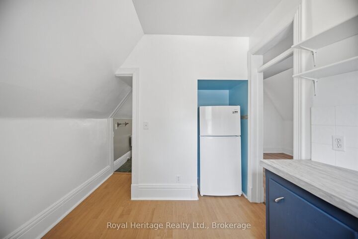 Property Photo: 117 Nelson Street ON K7L 3W9