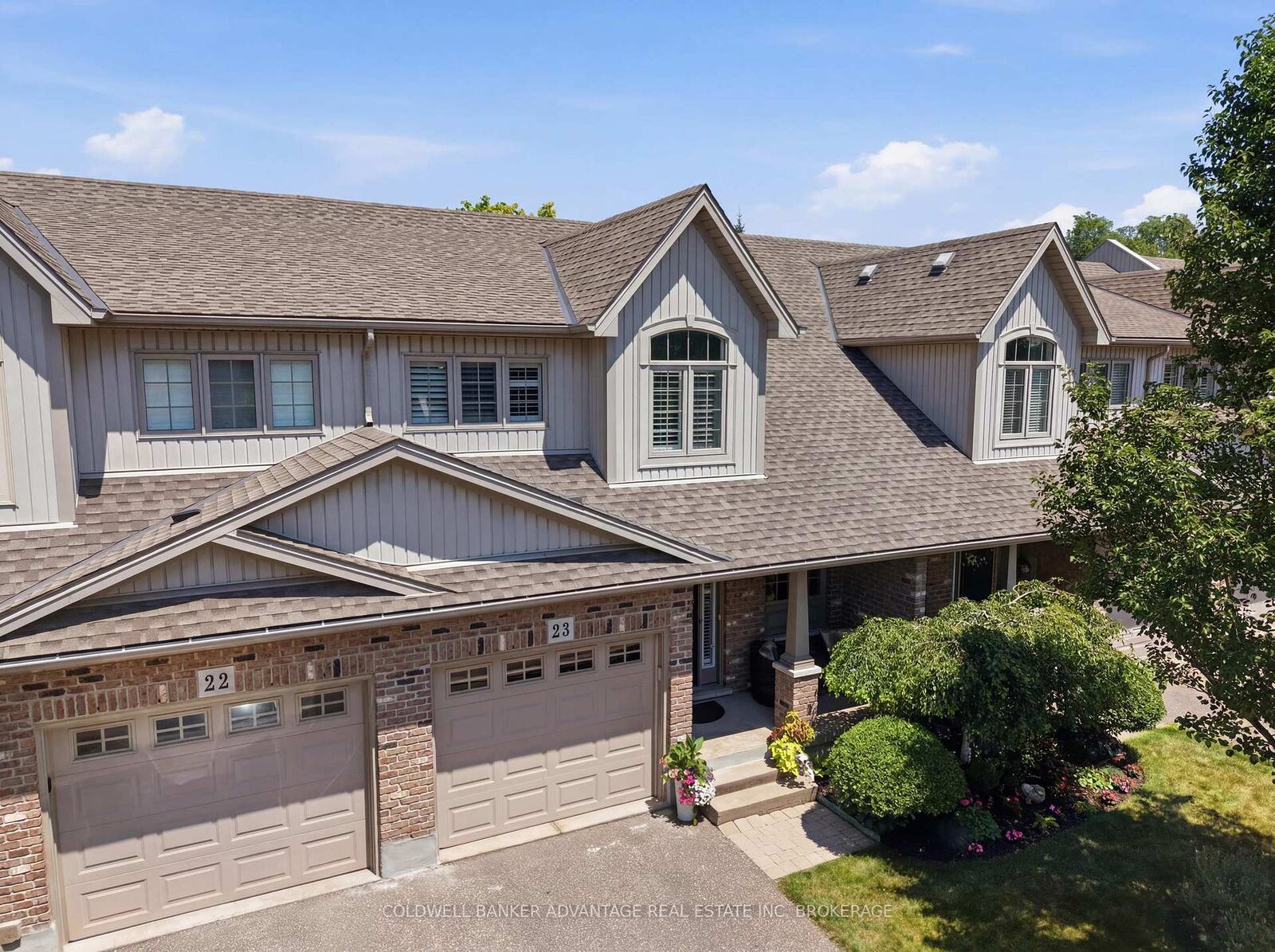Property Photo: 7 Gibson Place 23 ON L2R 0A3