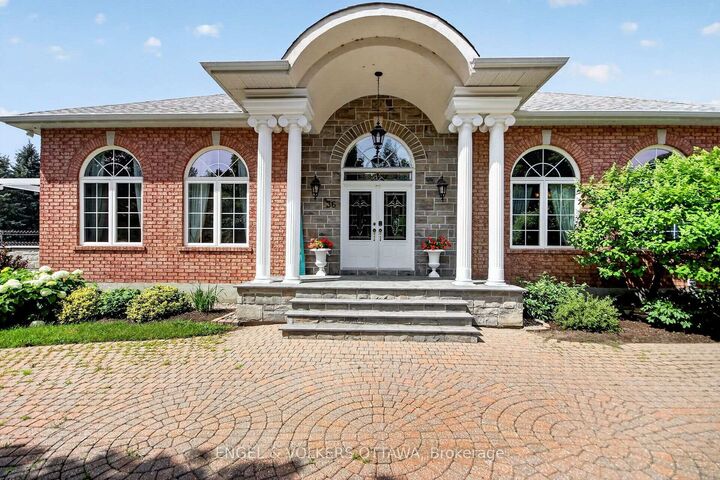 Property Photo: 36 Cedarhill Drive ON K2R 1C6