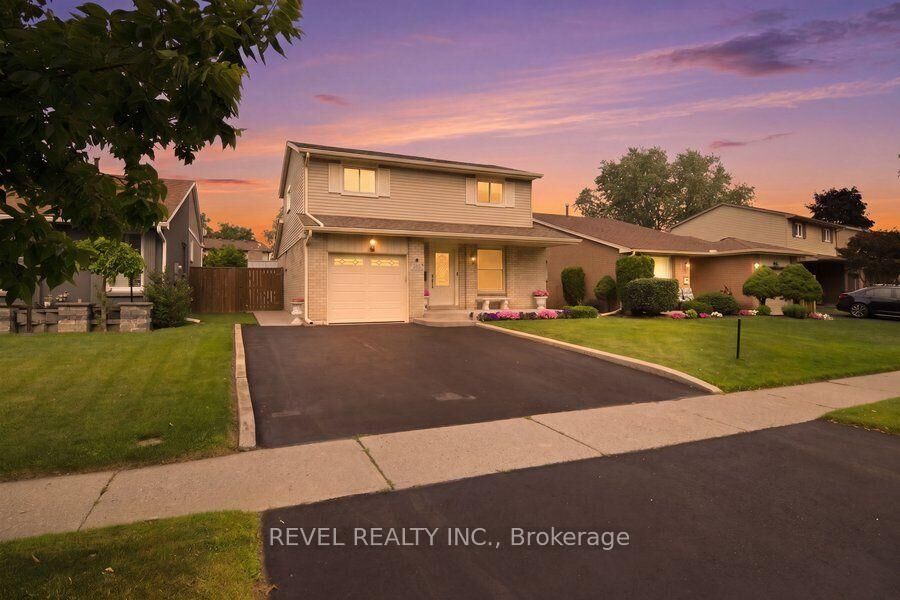 Property Photo: 119 Brantwood Park Road ON N3P 1G1