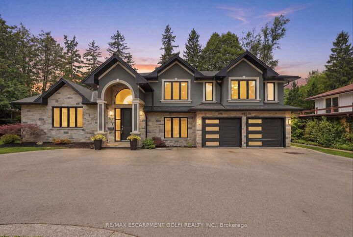 332 Woodworth Drive W — photo 1