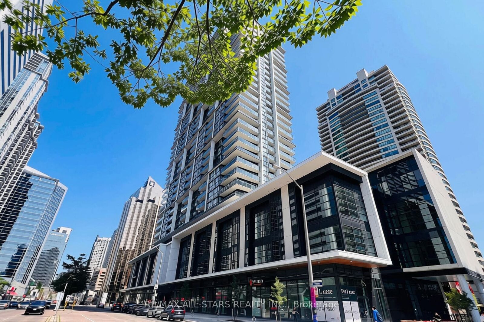 Property Photo: 4955 Yonge Street 1609 ON M2N 0L8
