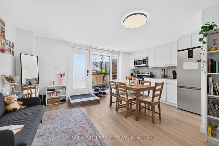 Property Photo:  117 Carruthers Avenue D  ON K1Y 1N4 