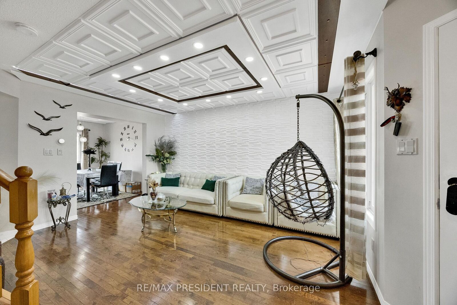Property Photo: 10 Chalkstone Drive 18 ON N6E 3Z9