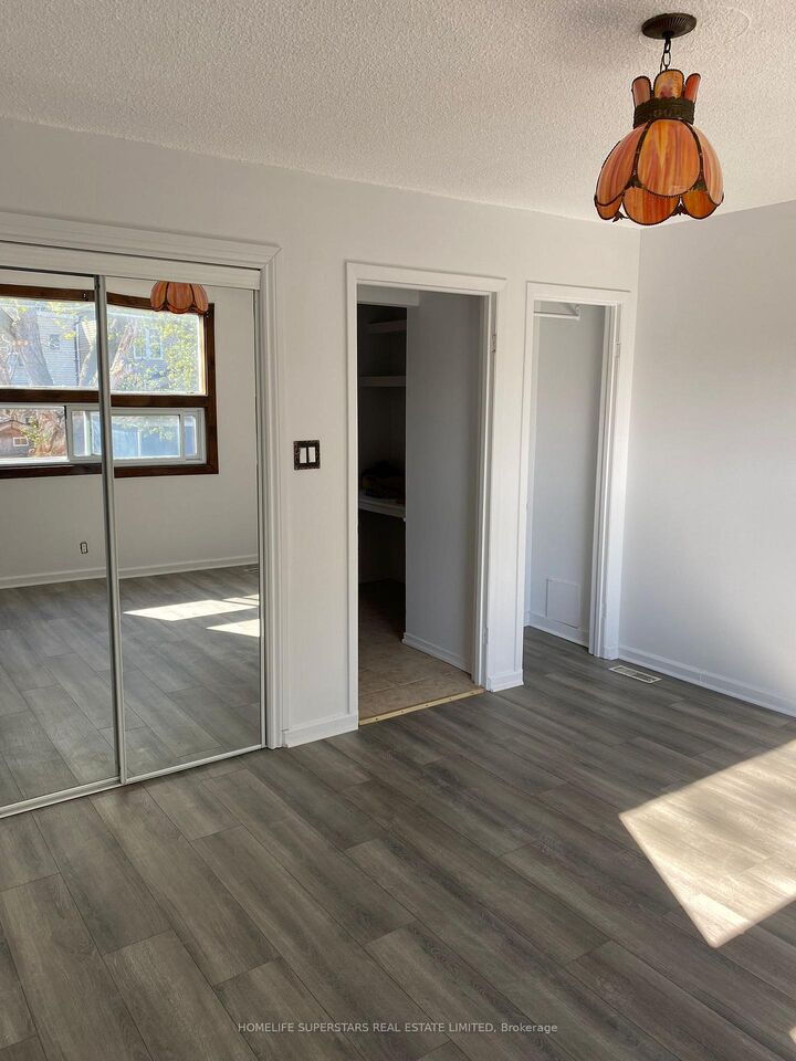 Property Photo: 1263 Woodbine Avenue Upper ON M4C 4E5