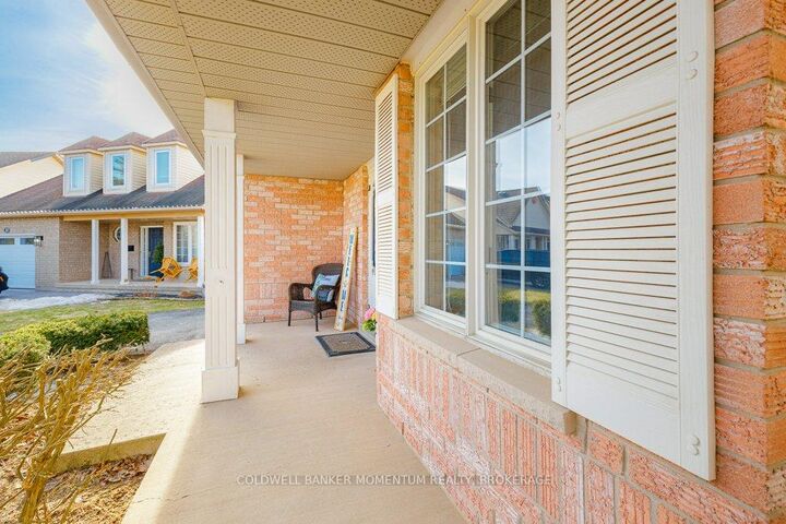 Property Photo: 43 Silvercrest Court ON L2V 5B4