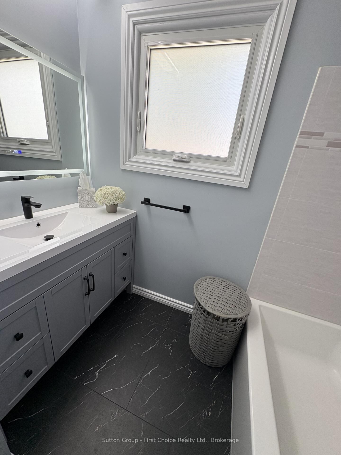 Property Photo: 106 Sunset Crescent ON N0G 2W0