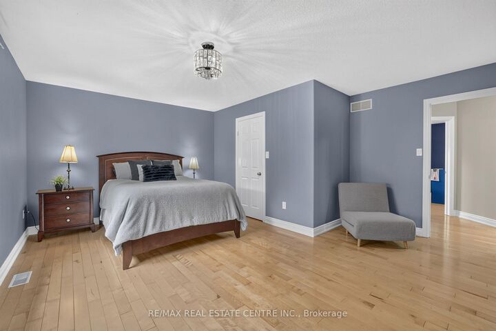 Property Photo: 24 Brookhaven Crescent ON L9W 7L9