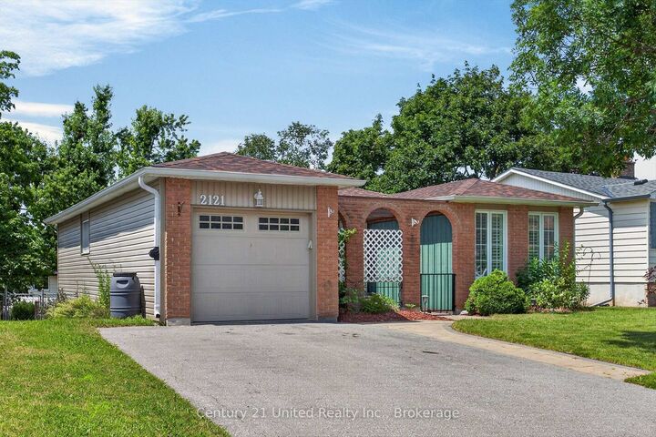 Property Photo: 2121 Meadowview Road ON K9L 1S5