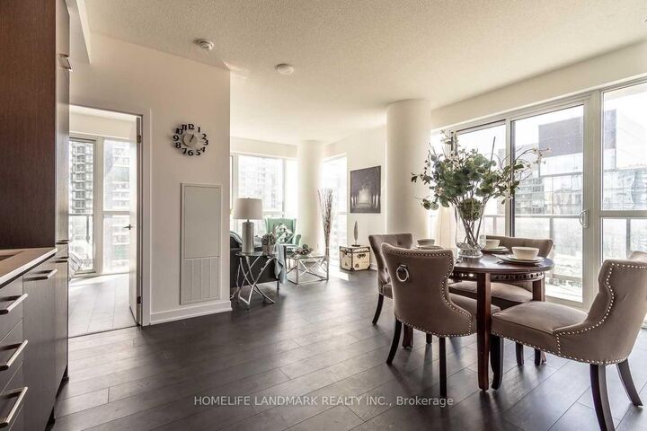 Property Photo: 87 Peter Street 3102 ON M5V 0P1