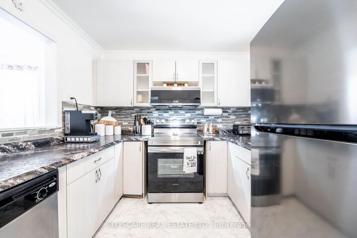 Property Photo: 5073 Kitchener Street ON L2G 1B1