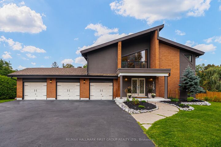 Property Photo: 125 Percy Crescent ON L9L 1B4