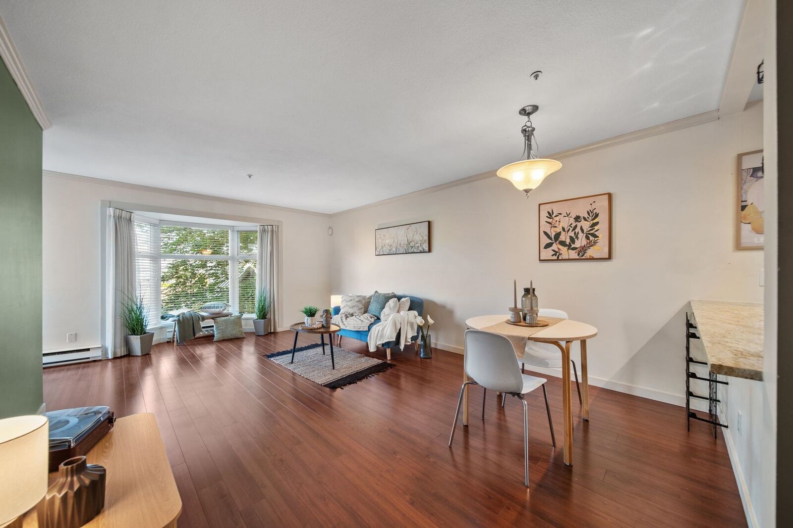 Property Photo: 526 Thirteenth Street 305 BC V3M 4L9