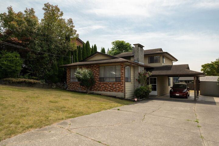 Property Photo:  1950 Wiltshire Avenue  BC V3K 5Z8 