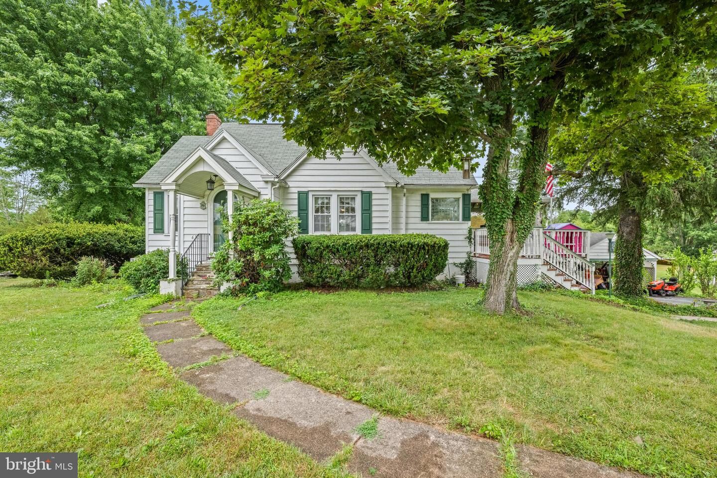 Property Photo:  613 Centennial Street  PA 19473 