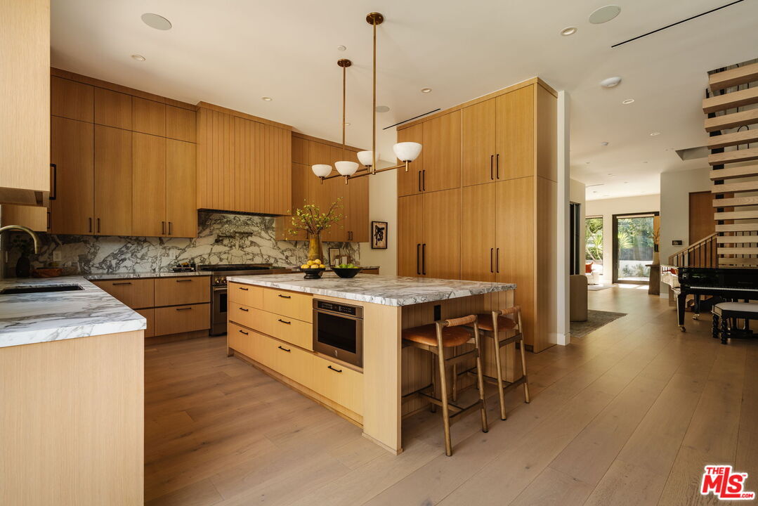 Property Photo:  4554 Wortser Ave  CA 91604 