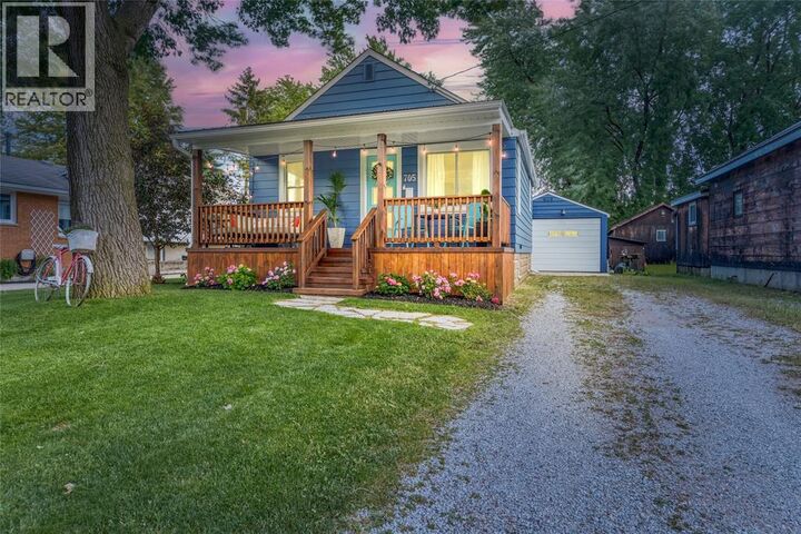 Property Photo:  705 Orchard Street  ON N7V 2X3 