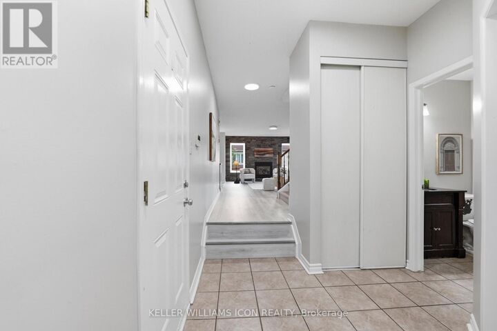 Property Photo: 137 Harbour View Street ON K2G 6Z8