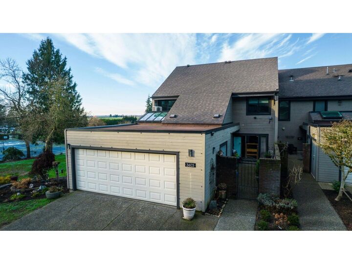 Property Photo: 3603 Nico Wynd Drive BC V4P 1J1