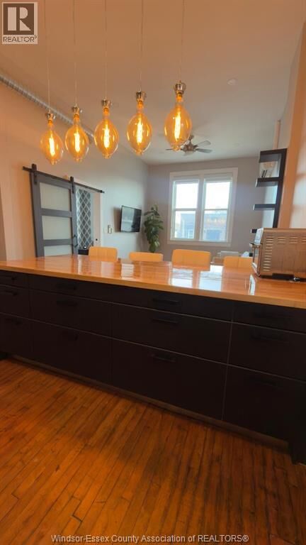 Property Photo:  1154 Wyandotte  Street East Unit #2  ON N9A 3K4 