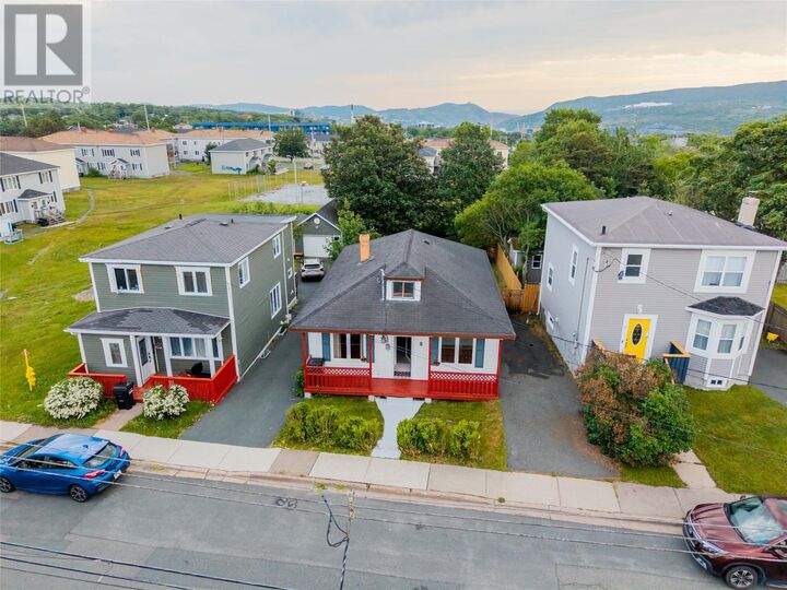 Property Photo:  8 Froude Avenue  NL A1E 3B9 