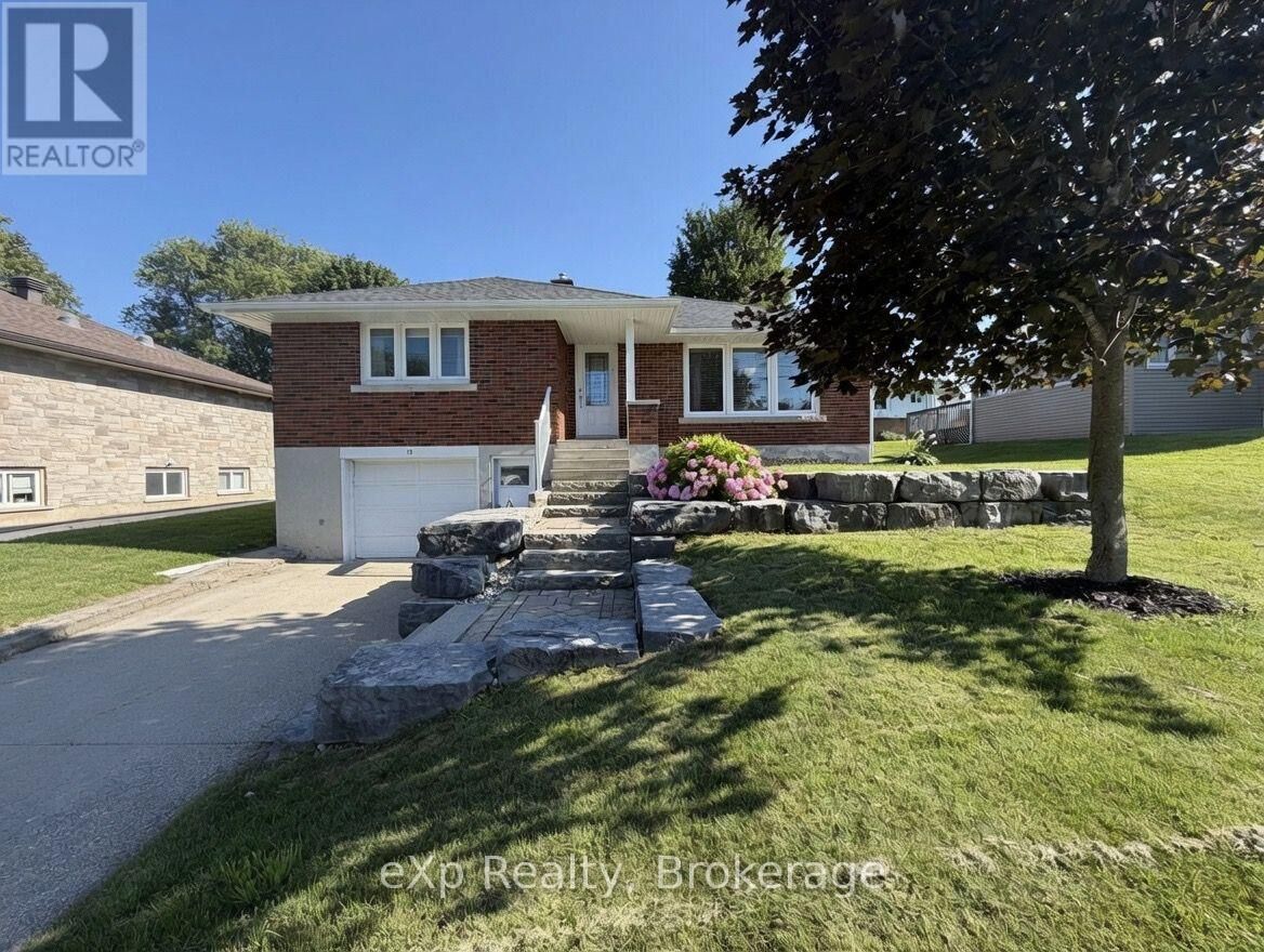Property Photo: 13 Browns Avenue ON N0G 2V0