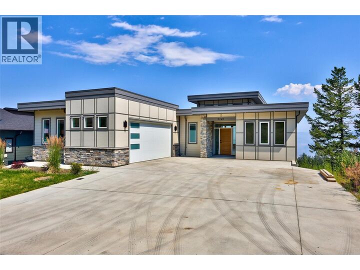 2140 Linfield Drive — photo 1