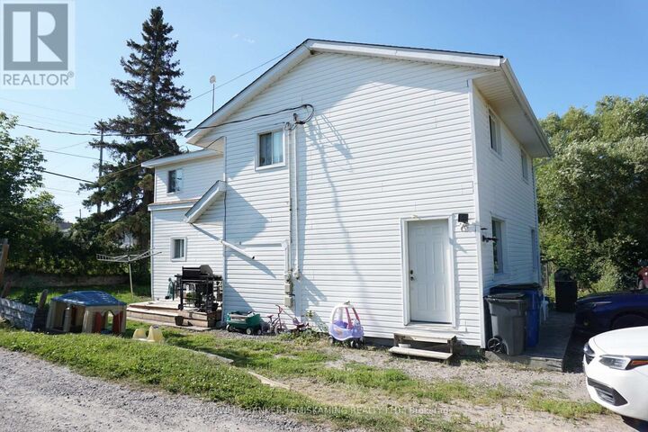 Property Photo:  293 Meridian Avenue  ON P0J 1K0 