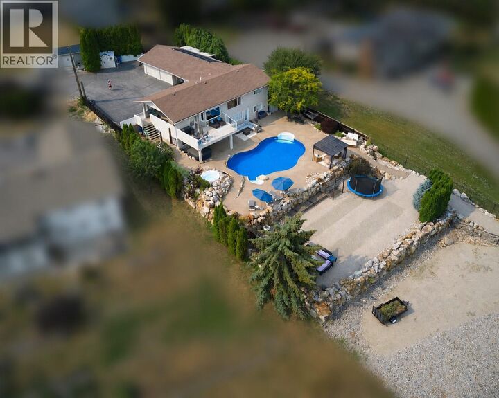 Property Photo: 161 Cranberry Lane BC V1B 2H4